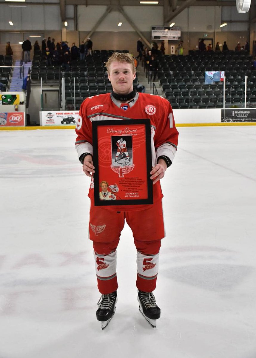 SportsNewsSL's tweet image. During a ceremony last weekend, Peer was also presented with the Danny Grant Memorial Bursary Award.
Grant, a Fredericton native, played 13 seasons in the NHL in the 1960s' and 70's with the Canadiens, Minnesota, Red Wings and L.A. Kings.  He died in 2019. (2/2)