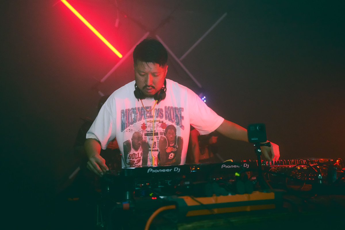 reformpresents's tweet photo. 🔊 LINEUP ADDITION 🔊

6AM founder @jia6am is our final addition to the Spring 2024 program

Known for his ability play on 3-4 decks, layering tracks on tracks to craft meticulously curated sets, Jia is a guaranteed bet when it comes to techno quality https://t.co/afunAVmifF