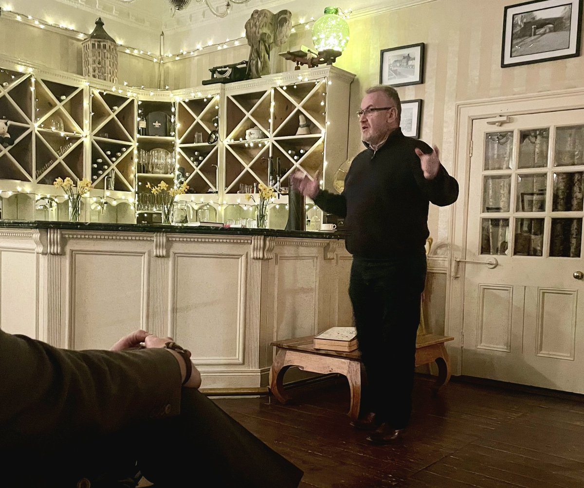 LEOLaois's tweet image. Pearse Flannery delivering ann inspiring talk at Preston House, Abbeyleix for Enterprise Week #LEW2024 #MakingItHappen #ImplementingAI #WorkSmarter #LEOLaois #Entrepreneur #SME #Enterprise
#PearceFlannery