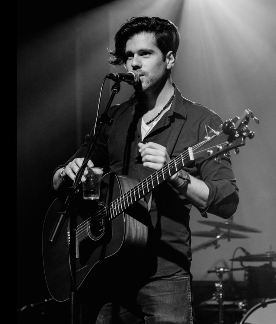 Time is running out to get your tickets for Friday April 12th! Get them here...🎫🎫eventbrite.com/e/michael-kilb…