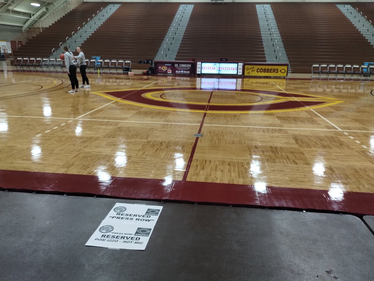 CoachBakk's tweet photo. @CoachJGlanville left tickets for #Elvis, out of #Respect, always leave reserved spot on #PressRow for @DomIzzoWDAY @HotMicWDAY ๐ https://t.co/hzZtQHy9cn