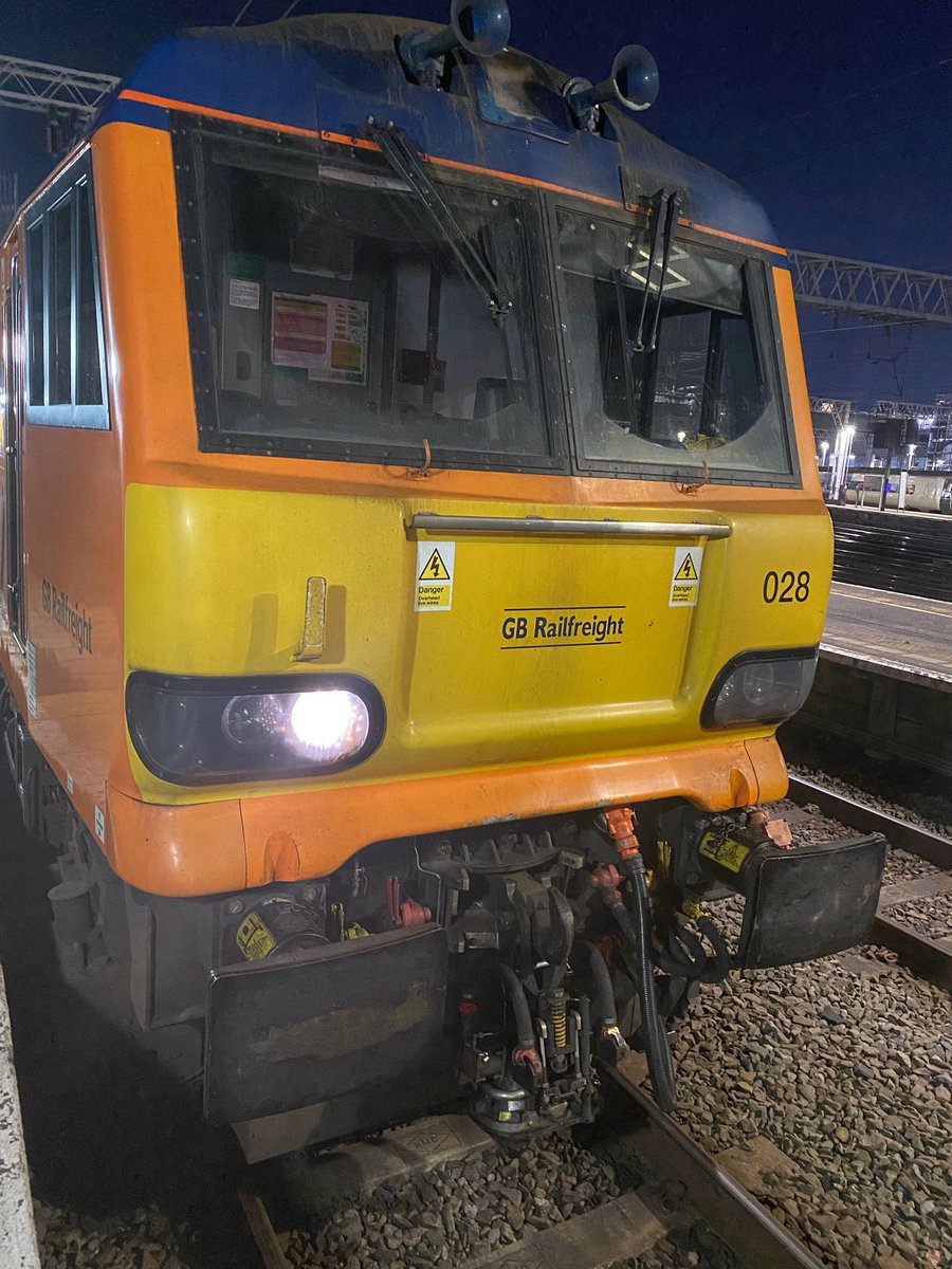 Sean Leahy (@helisean) on Twitter photo It’s that time again to head back to Scotland on board the <a href="/CalSleeper/">Caledonian Sleeper</a> Lowlander to Glasgow. <a href="/NetworkRailSCOT/">Network Rail Scotland</a> <a href="/NetworkRailEUS/">London Euston</a> <a href="/NetworkRailGLC/">Glasgow Central</a> It’s that time again to head back to Scotland on board the <a href="/CalSleeper/">Caledonian Sleeper</a> Lowlander to Glasgow. <a href="/NetworkRailSCOT/">Network Rail Scotland</a> <a href="/NetworkRailEUS/">London Euston</a> <a href="/NetworkRailGLC/">Glasgow Central</a>