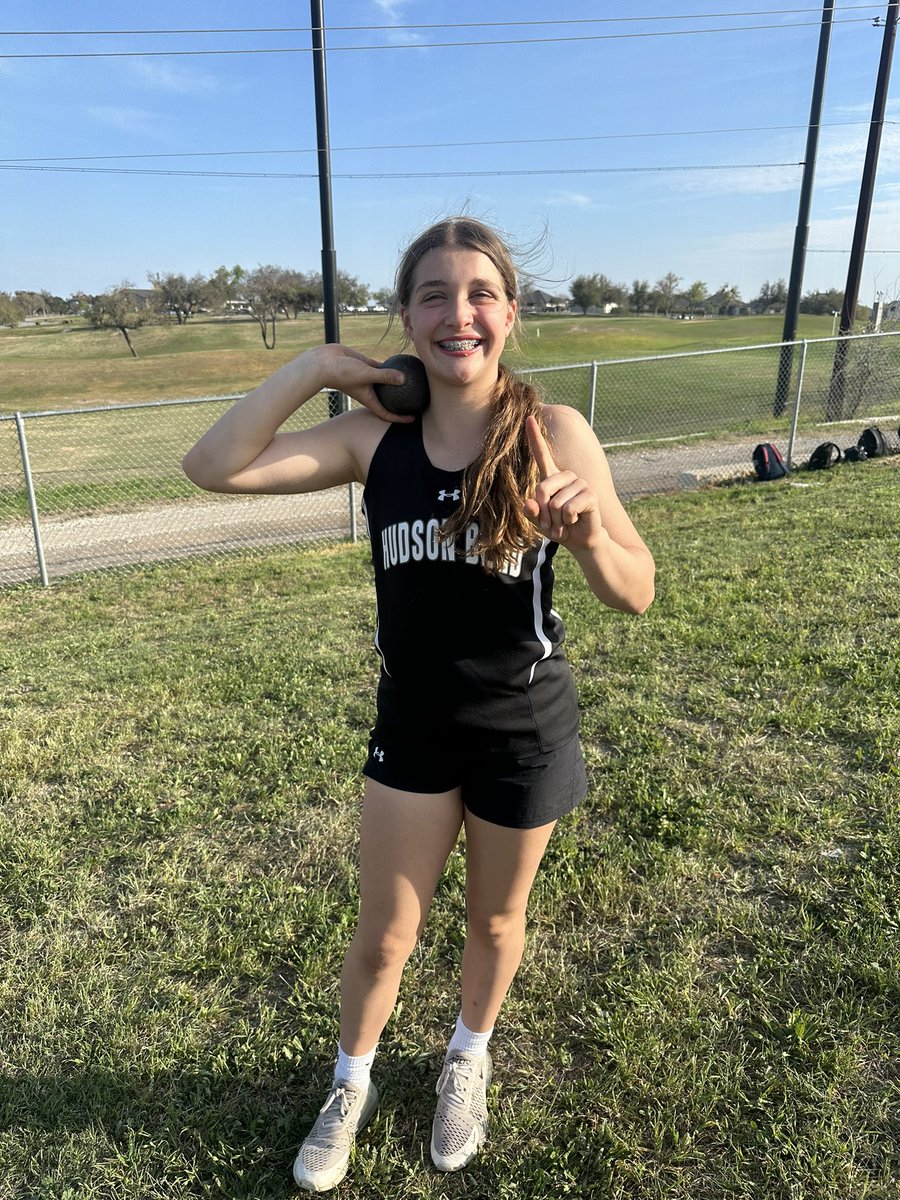 🚨NEW SCHOOL RECORD🚨 Raquel D. with a throw of 34’7 to beat her own Shot Put record!