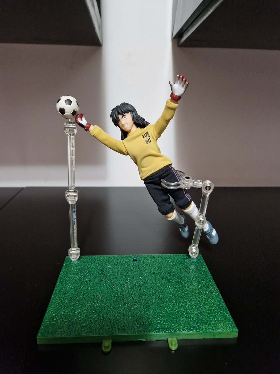 Oli_RM's tweet photo. Mirad que figuron de Ed Warner ⚽️
#kenWakashimazu #EdWarner #dasinmodel #Aliexpress #figuras #capitantsubasa https://t.co/rBNY0HbolM