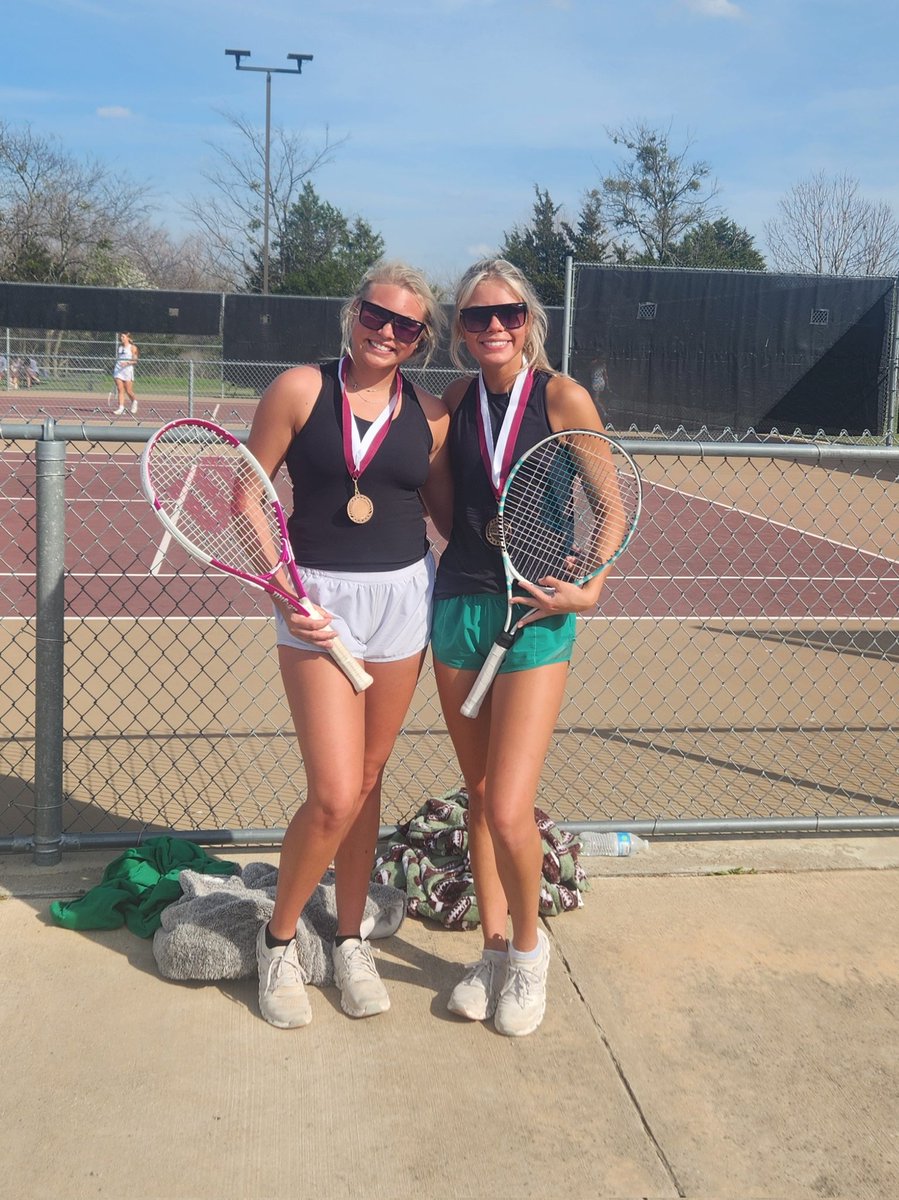 Congratulations to Mya Alexander &amp; Debbie Willmon for getting 3rd place in women's doubles at the Whitesboro tourn. @ClubTioga