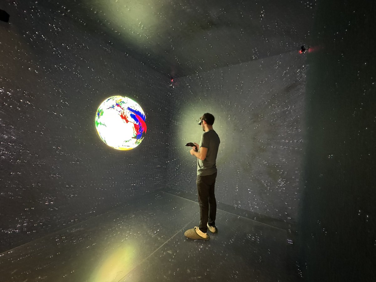Jesse Grootjen (@jessegrootjen) on Twitter photo Today we had a trip to the <a href="/LRZ_DE/">LRZ</a> Centre for Virtual Reality and Visualisation and spoke with Thomas Odaker and Daniel Kobl about potential collaborations for research projects. As a bonus we got to try out their LED Cave and Powerwall <a href="/sayffaerth/">Clara Sayffaerth</a> <a href="/YannickWeissHCI/">Yannick Weiss</a> <a href="/mimuc/">LMU Media Informatics Group</a> Today we had a trip to the <a href="/LRZ_DE/">LRZ</a> Centre for Virtual Reality and Visualisation and spoke with Thomas Odaker and Daniel Kobl about potential collaborations for research projects. As a bonus we got to try out their LED Cave and Powerwall <a href="/sayffaerth/">Clara Sayffaerth</a> <a href="/YannickWeissHCI/">Yannick Weiss</a> <a href="/mimuc/">LMU Media Informatics Group</a>