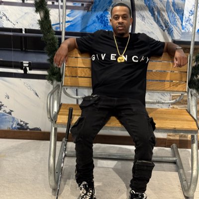 Modern_Day_A_Z's tweet photo. #NewProfilePic https://t.co/Jw0XFtnnGl