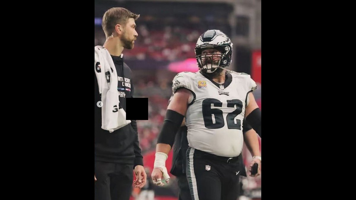 BOCATC's tweet photo. Eagles' #AthleticTrainer who is fighting cancer shared a special moment with Jason Kelce before retirement speech. https://t.co/tddd6WznL3 #at4all #athletictraining https://t.co/J7FPZWIDP0