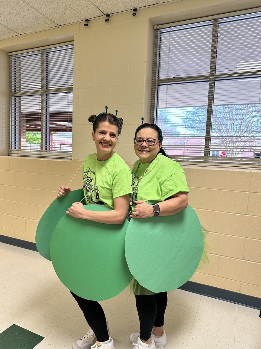 Jennifer Richardson (@readwrichardson) on Twitter photo The <a href="/NISDScarborough/">NISD Scarborough Elementary</a> book character parade was so much fun with the discovery team🪩. <a href="/NISD/">Northside ISD</a> <a href="/CoachRichards73/">Shane Richards</a> <a href="/Tica52enTexas/">Sandra Lehman</a> <a href="/brae_flores/">Bobbie Rae Flores, M.ED.</a> <a href="/MrsArrudaMath/">Courtney Arruda</a> <a href="/MrsSaenz_music/">Jennifer Saenz</a> <a href="/ChristySmullen/">Christy Smullen</a> 🐛🦋🍓 🍰 The <a href="/NISDScarborough/">NISD Scarborough Elementary</a> book character parade was so much fun with the discovery team🪩. <a href="/NISD/">Northside ISD</a> <a href="/CoachRichards73/">Shane Richards</a> <a href="/Tica52enTexas/">Sandra Lehman</a> <a href="/brae_flores/">Bobbie Rae Flores, M.ED.</a> <a href="/MrsArrudaMath/">Courtney Arruda</a> <a href="/MrsSaenz_music/">Jennifer Saenz</a> <a href="/ChristySmullen/">Christy Smullen</a> 🐛🦋🍓 🍰