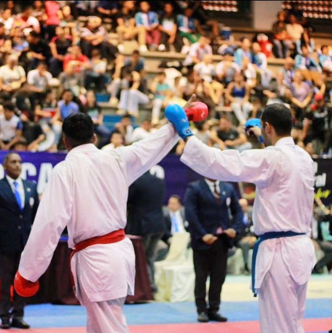 freddyvaleraa's tweet photo. Gracias a Dios , 
Venciendo al covid-19 y con solo dos semanas de entrenamiento 
cerramos el campeonato nacional con una medalla de plata en individual🥈 y medalla de oro por equipos🥇

Gracias a todos los que me apoyan siempre y están en las buenas pero sobre todo en las malas. https://t.co/KxKT3TmljW
