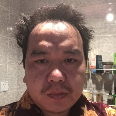 #NewProfilePic (新個人資料照片)