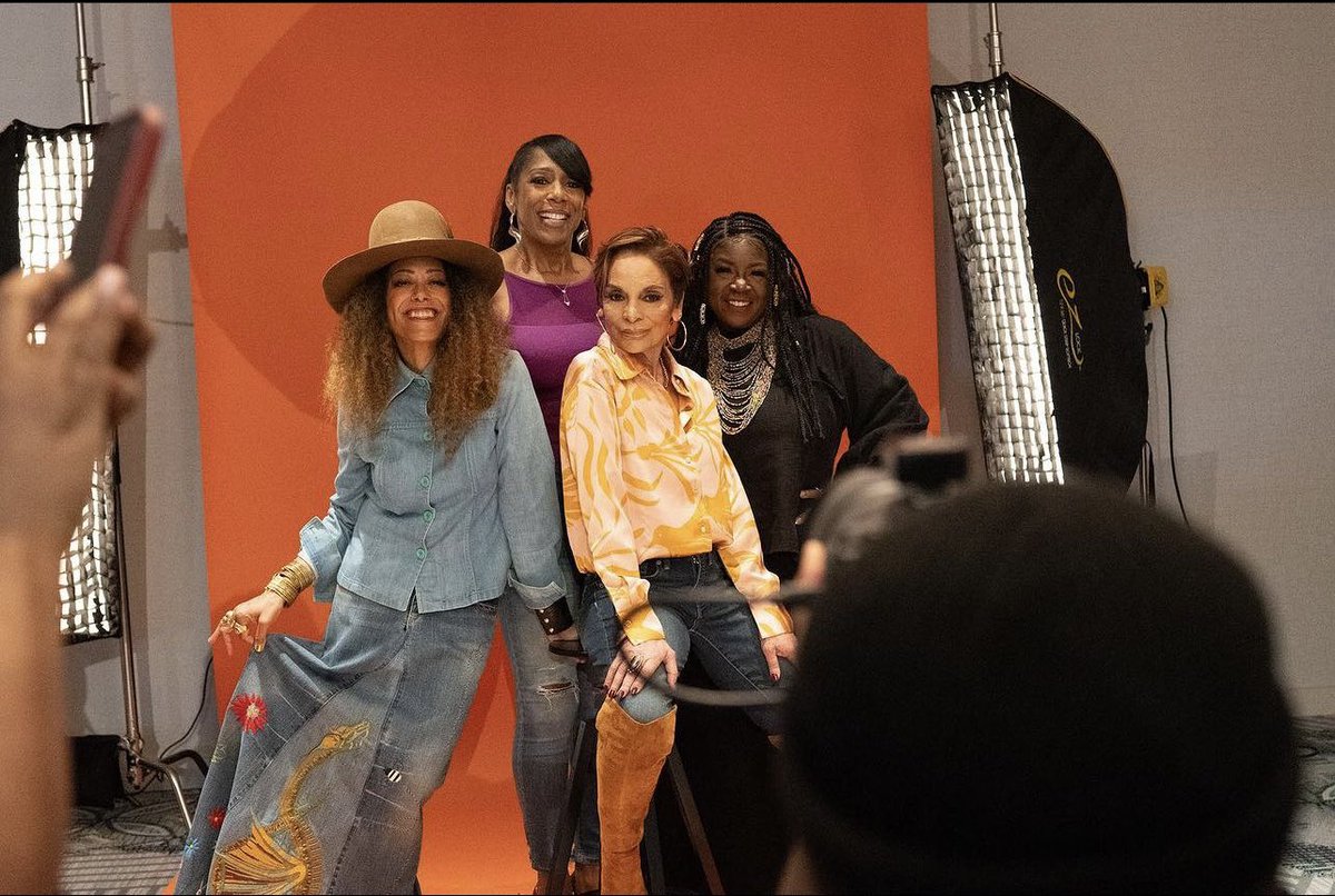 IAmCreeSummer's tweet photo. More magical moments from the first leg of the tour @TheJasmineGuy @KadeemHardison @DarrylMBell @GlynnTurman @dozier30 @dawnn_lewis @adwtourexp https://t.co/IaHJHuenEX