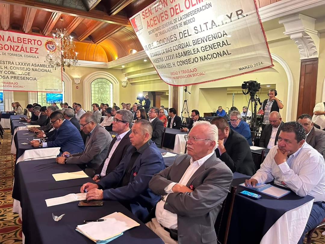33Sitatyr's tweet photo. Recibimos con gusto en Torreón a los líderes de las 42 secciones sindicales de SITATYR  en la LXXXVI Asamblea General Ordinaria del H. Consejo Nacional #UnidadYTrabajo #PorUnaSuperacionSocial
@33Sitatyr anfitrión del magno evento. https://t.co/5rAl2ZvjjP