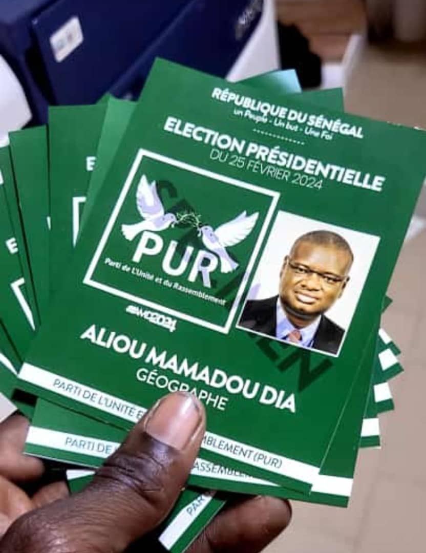 Cheikh_Ndiaye25's tweet photo. "Un Sénégal prospère bâti dans l'équité, la transparence, la droiture et le respect de la dignité humaine "🇸🇳🇸🇳🇸🇳
Je vote Aliou Mamadou Dia pour : ✅Son parcours
✅Son programme
AMD est aussi investi par le meilleur appareil politique.
#AMD2024 #Senegal #SunuElection2024 https://t.co/8ZvO9ltMCp