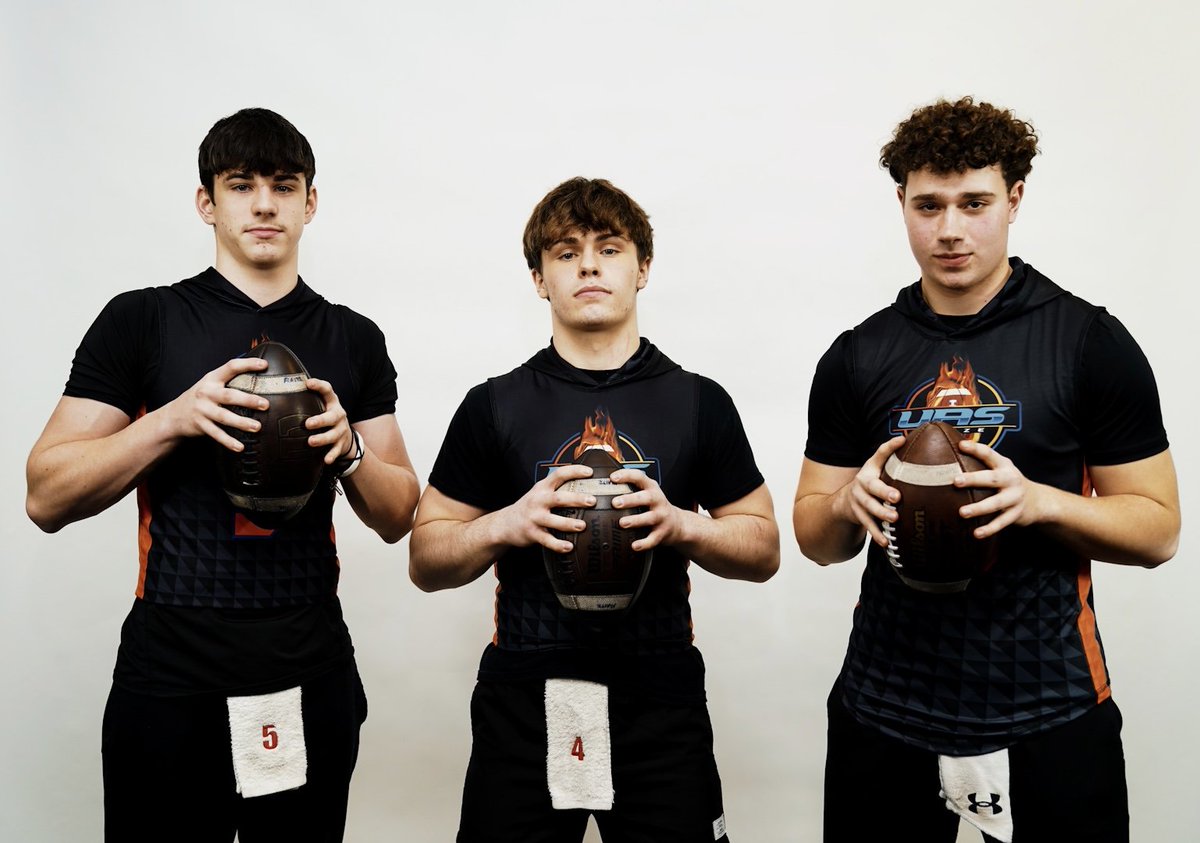 BdimesQ's tweet photo. Ballin out with my boys in Michigan this weekend   NY ➡️ MI 

#UASnation #15U7v7ball #westernnyfootball #midwestchampionships 

@247Sports @Elite11 @QBHitList @GunslingerBuzz @PlayBookAthlete @quarterbackmag @PrepRedzoneNY @PrepRedzoneNext @TubinBryce @xzaiverjp @logansnyder24 https://t.co/HjRlXjyuDR