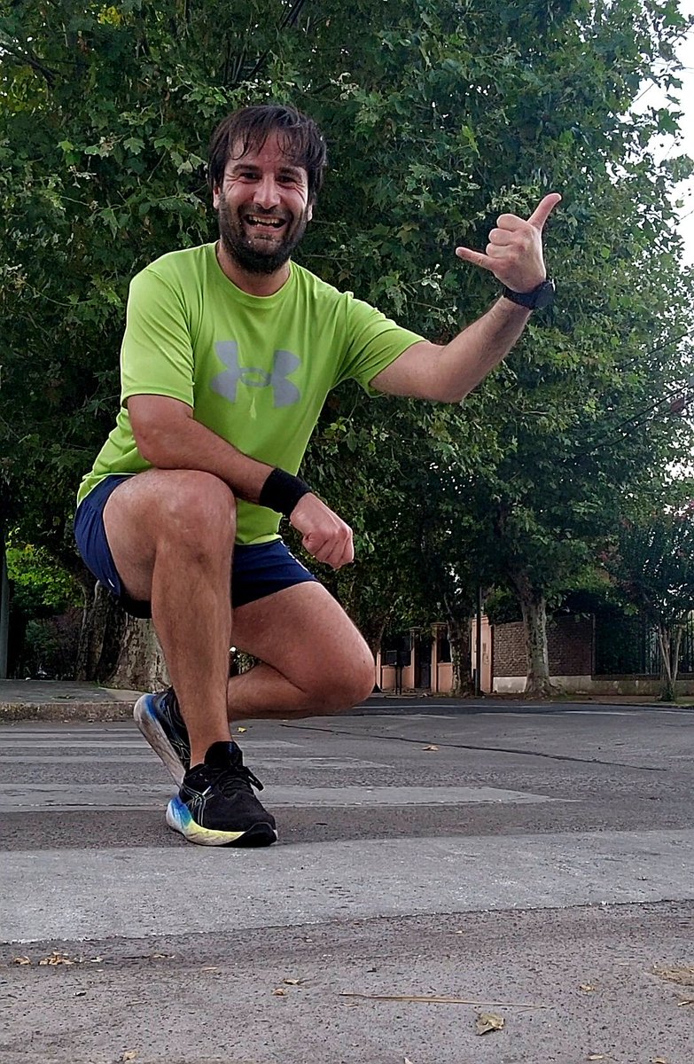 Pumita_runner's tweet photo. Fin de día!
Kilómetros listos! 💙🤙🏻
#RinconcitoRunner
#ASICSFrontRunner2024
#ASICSFrontRunnerArgentina
#MoveYourMind
#NothingFeelsBetter https://t.co/dMNNBgnbeK