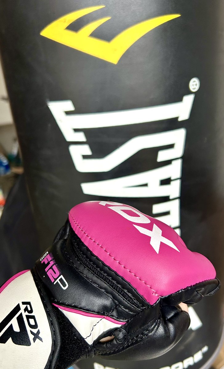 BrandyTurquoise's tweet image. But have you tried hitting the bag over it? Works! #nothingbut