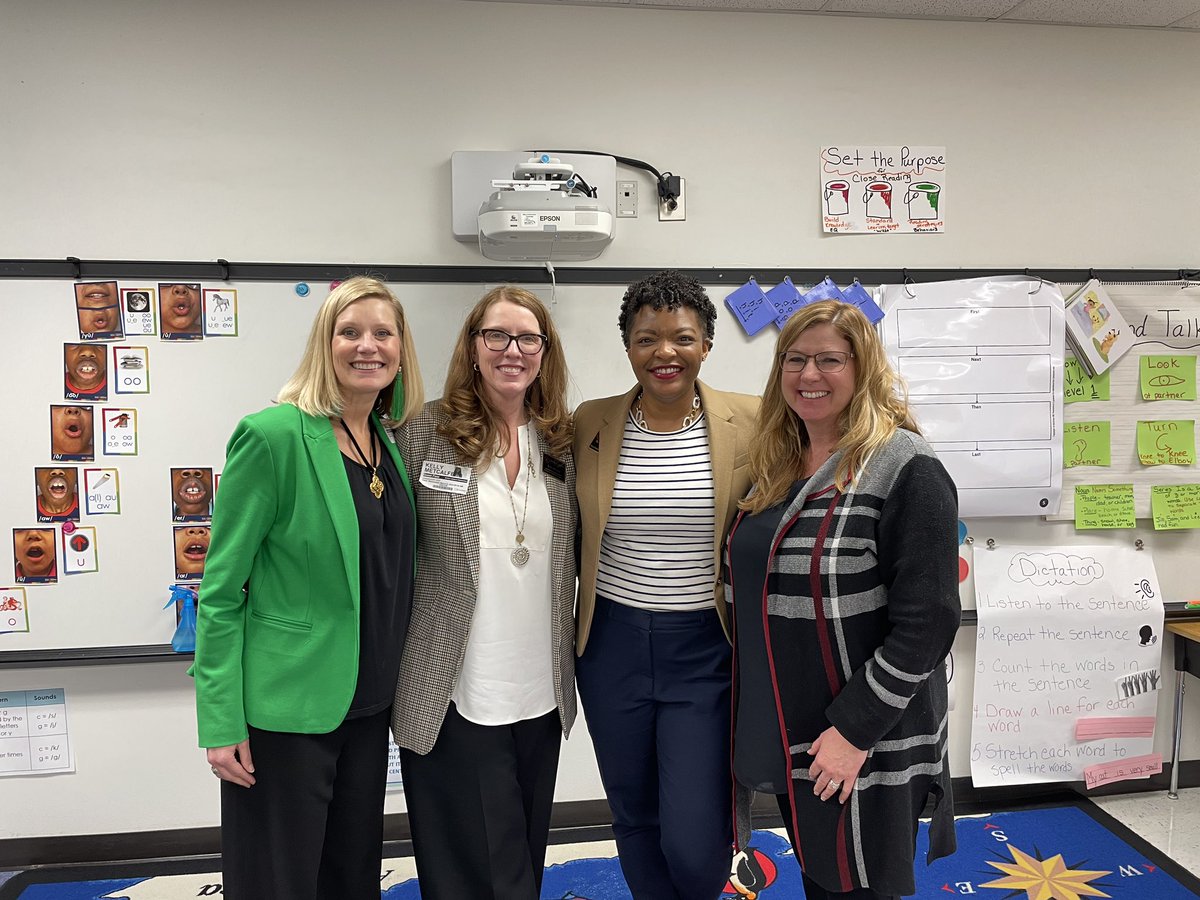 What a great day with our @CobbSchools visitors! We saw fantastic phonics instruction at @EJJaguars! Perky pace ✅ Strong routines ✅ ⬆️ student engagement ✅ Thank you @MsBoydEJES for hosting us. @95percentgroup @HelloAlexElle