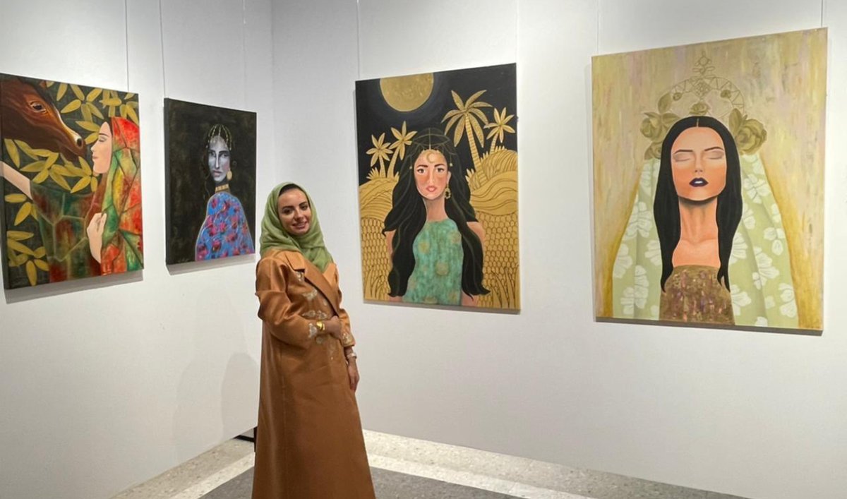 arabnews's tweet photo. #Saudi artist @LailaJindan is not shy about using bold colors and an expressionist style in her paintings and collages as she attempts to interpret the country’s heritage and transformation https://t.co/0NbTTL5R0q https://t.co/5kZzilx4Ta