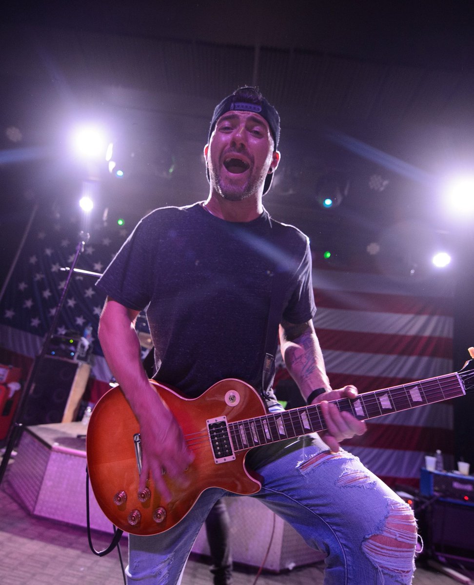 You tell me, Prospect Hill, Red Crown, Hand of The Tribe, and DJ Chris Drake were all performing in the same place on the same night... Welp, I'd probably have to believe you because IT'S HAPPENING!
.
ticketweb.com/event/prospect…

Tickets available here^

Will SELL OUT!!