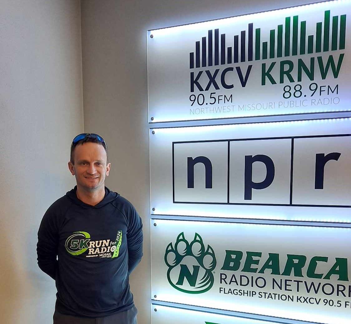 🥁🥁🥁🥁.....please.....and the 2024 5️⃣KXCV-KRNW 🏃‍♂️Run for Radio📻 Celebrity Pacemaker is...... Dr. Tyler Tapps ‼‼ @DrTapps loves running and wants to help promote healthy living & support public radio! So, join him this spring and register today at buff.ly/3U4aEZ5