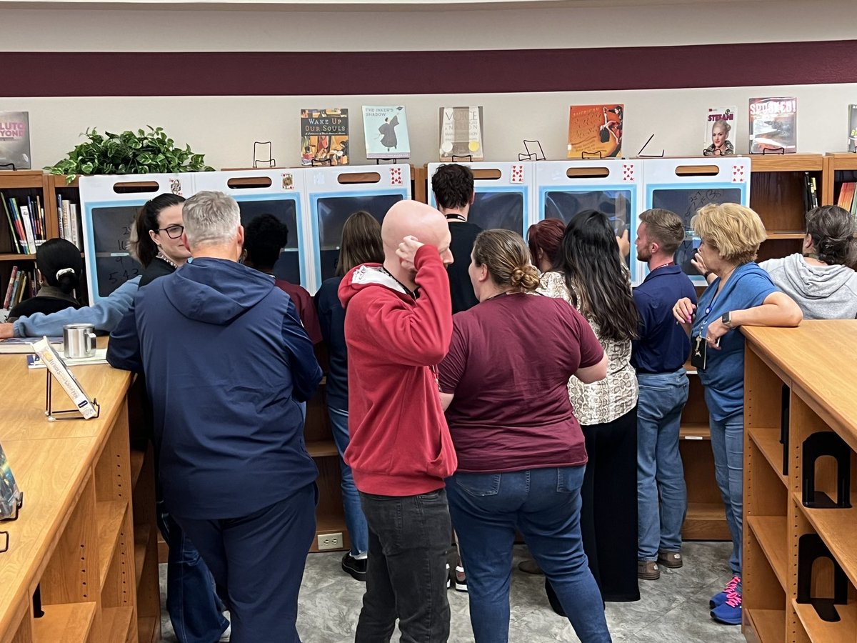DurhamMS's tweet photo. Teaching our staff about Building Thinking Classrooms during our faculty meeting! #buildingthinkingclassrooms #dragonpride #dragonnation #durhamdragons https://t.co/qL6lVixlkx