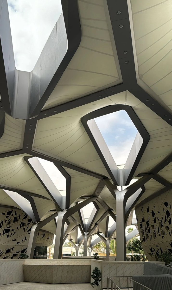 Arch. Nawaf tweet media