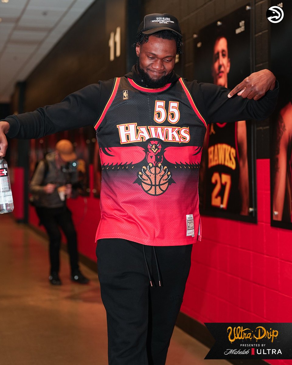 ATLHawks's tweet photo. Bruno ❤️ Dikembe

#ULTRADrip | @MichelobULTRA https://t.co/61bD0EWnKU