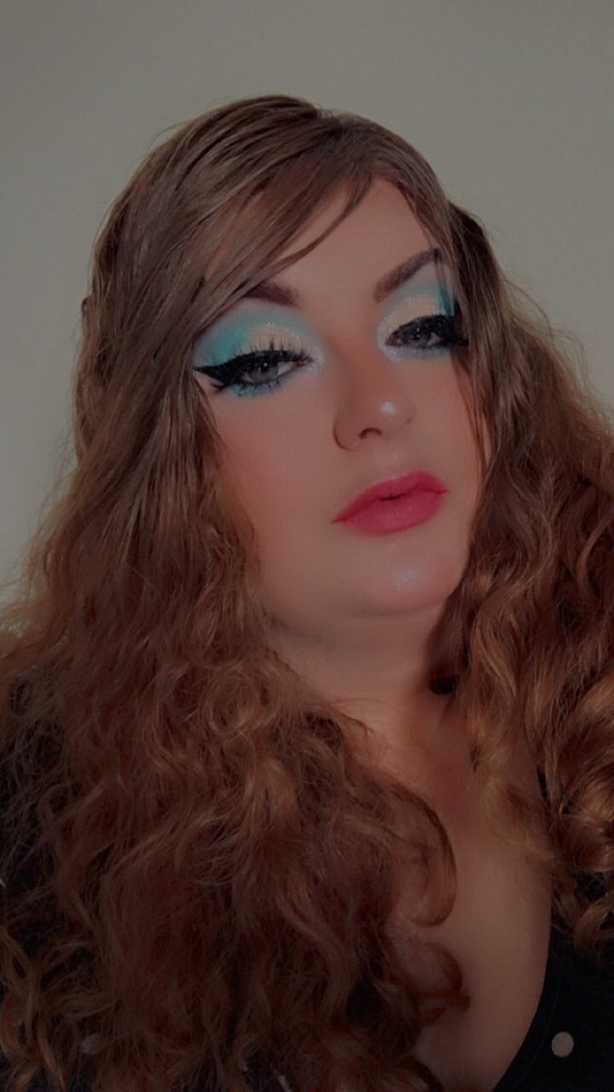 ✨💙 Sneak Peek 💙✨
A GRWM makeup tutorial I created for Spring Time will be up on TikTok very soon! #tiktok #makeuptutorial #springmakeup #GRWM #selftaughtmua