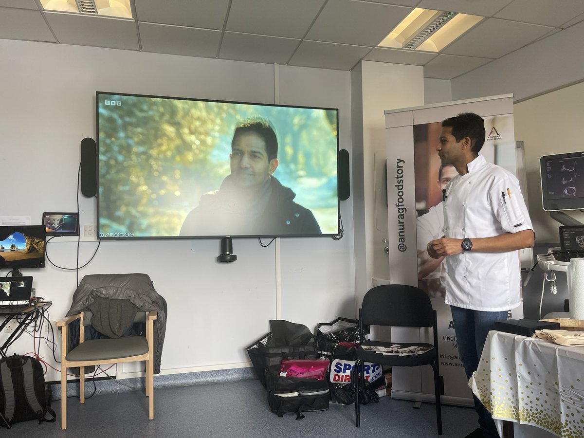 Fantastic TOE course today organised by @DrREJones & @EllieGudde 👏🏾 Proud to be part of the @EssexCTC faculty 🙏🏾 Great enthusiasm from the attendees and a superb lunch by Masterchef finalist @AnuragFoodstory, who gave a very interesting motivational speech too