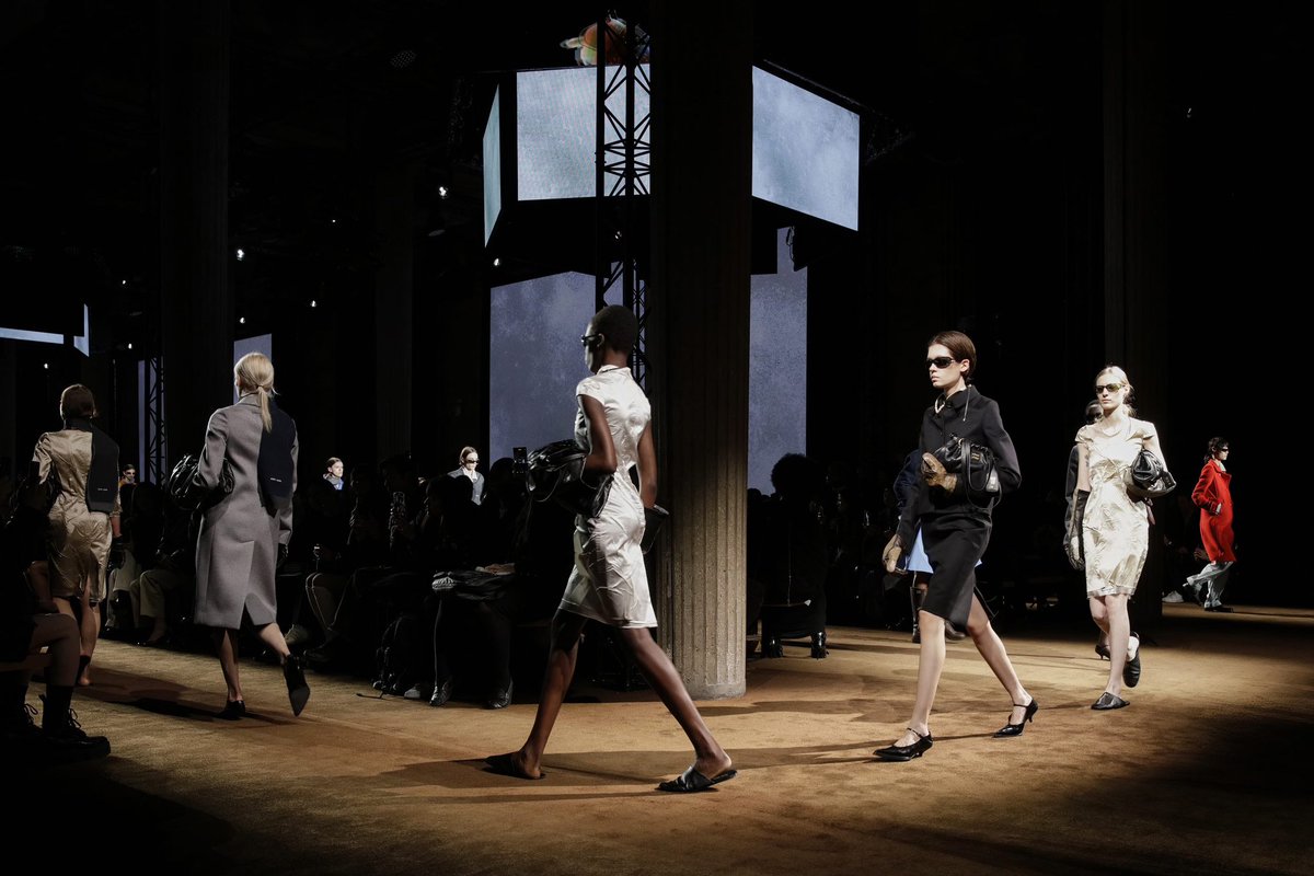 dna_magazine's tweet photo. MIU MIU FW24. Individual Moments https://t.co/o3HFPxASQG #dnaloves @MIUMIUofficial https://t.co/cUKnp08crq
