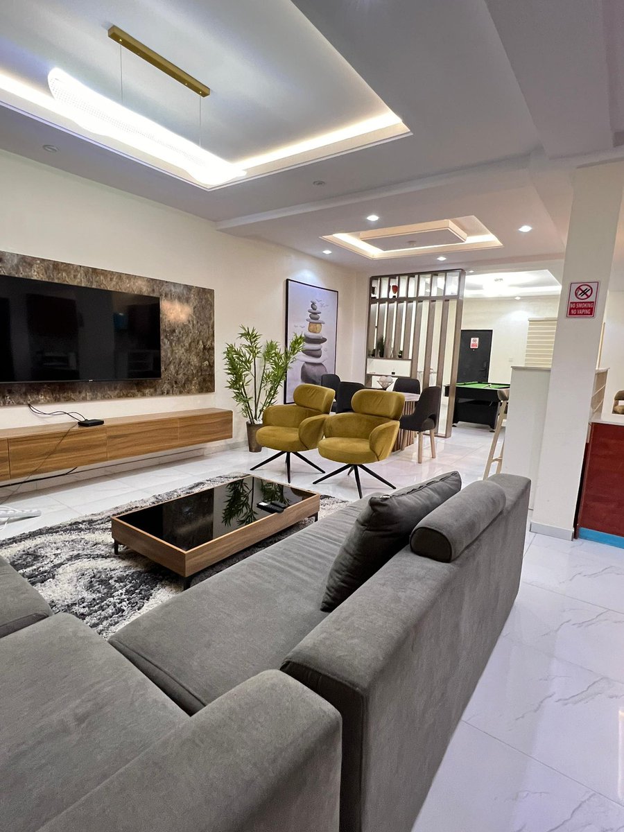 Layomi22's tweet photo. Looking for shortlet apartments to create unforgettable Memories and experiences? 😍Look no further!!! Book a stay with us now and enjoy the comfort and convenience of a home away from home 🏡 https://t.co/AgKjd6KFqW