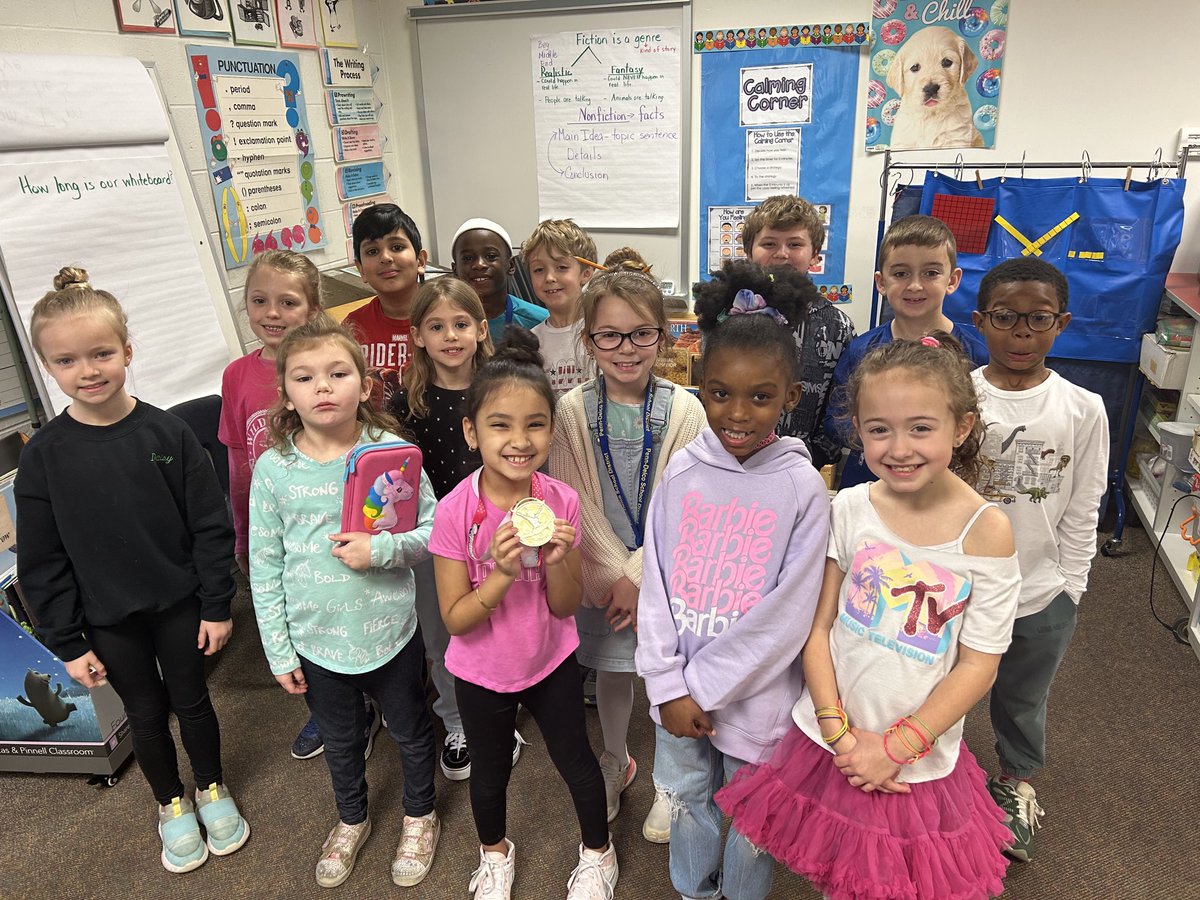 Made book marks and dressed up in our happy places and decades ….for Read Across America ⁦<a href="/ParksideES/">Parkside Elementary</a>⁩