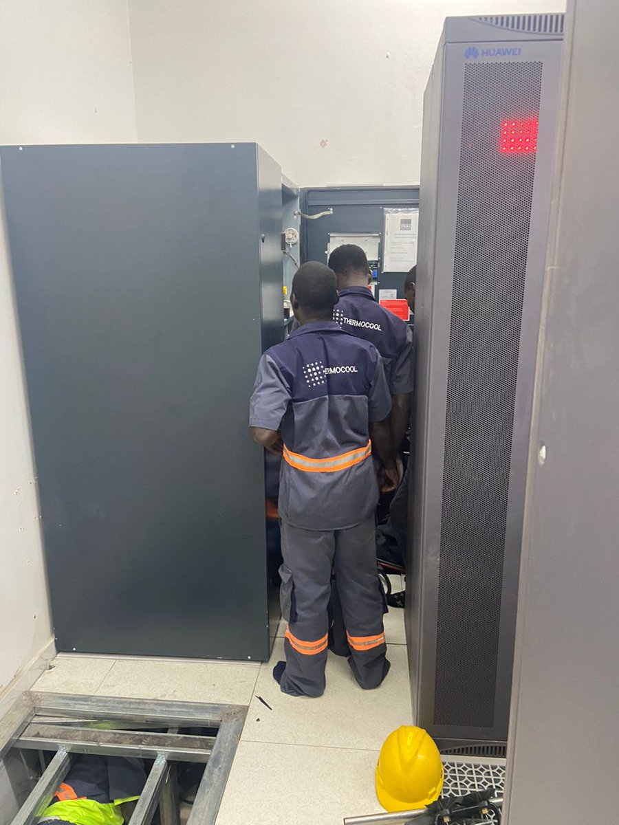 THERMOCOOLUG's tweet photo. We commissioned STULZ data center cooling system.
@THERMOCOOL we are here for your cooling needs.
please get InTouch with us, we have solutions for your cooling and monitoring. https://t.co/C5oNPfS3vw