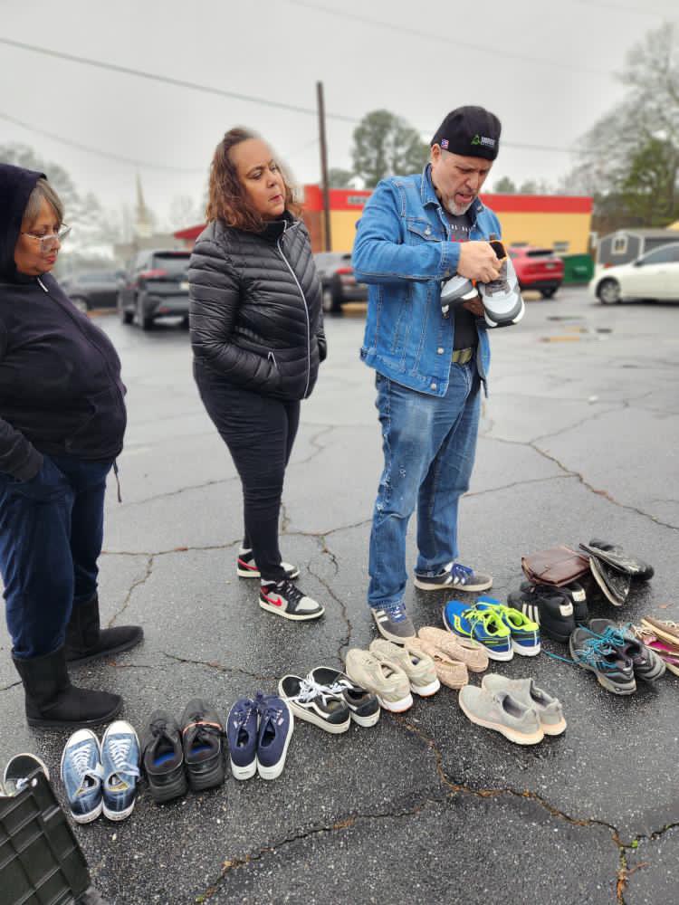 ecosneakersllc's tweet photo. 🌟✨👟 Sole Man The Rhino 🦏

Help People and Our Planet! Did you know 600 million pairs of sneakers end up in landfills each year? Millions go without shoes. Join us in giving unwanted sneakers a second life: Reduce, Reuse, Recycle. #ecosneakers ♻️🌍 https://t.co/9GAzNJkGbb