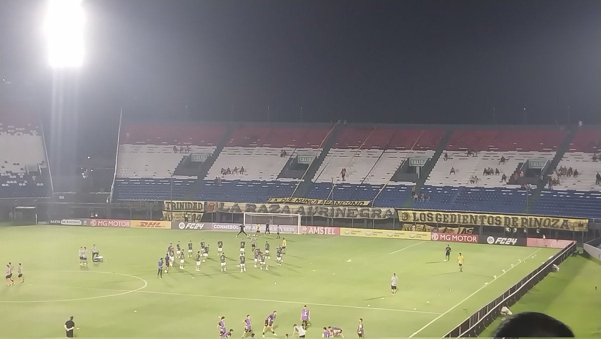 <a href="/lucasnataloni/">lucas nataloni</a> hoy es el partido por la <a href="/Sudamericana/">CONMEBOL Sudamericana</a> parece que se olvidaron #aguanteelchanchon