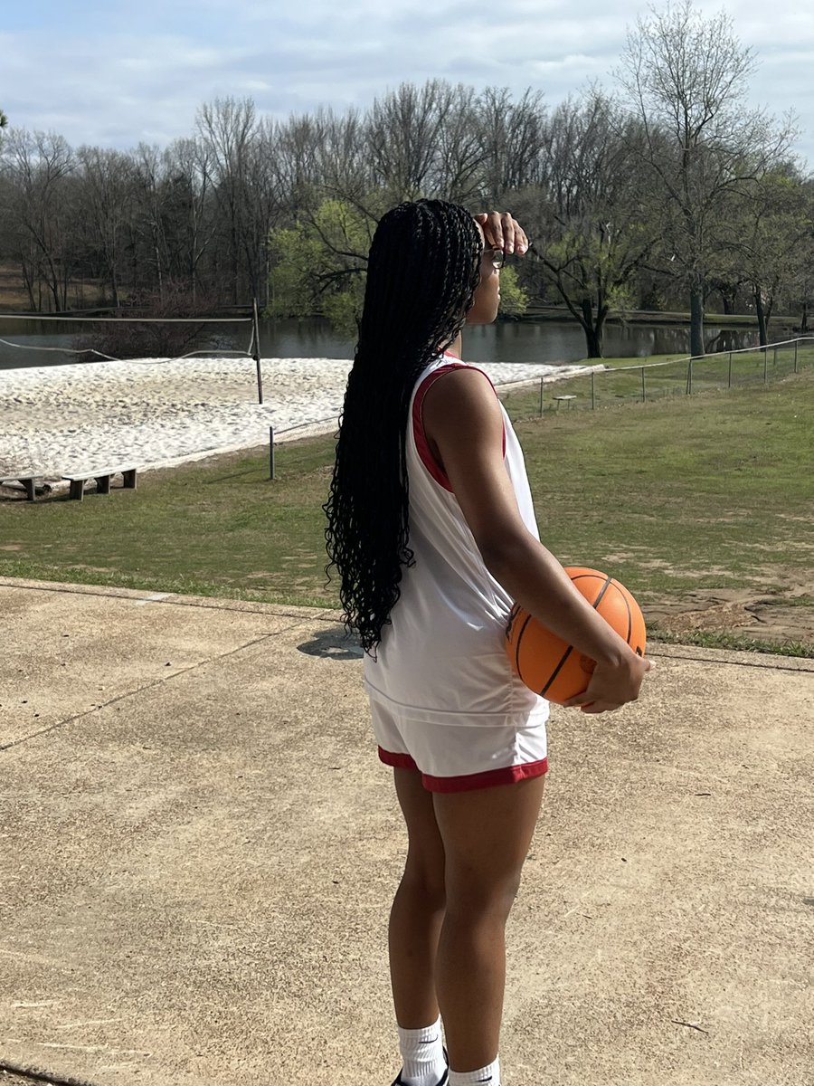 Jhaniya Davis tweet media