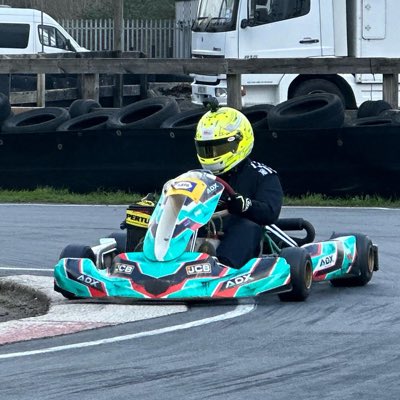 Arch (@shz_arch) on Twitter photo #NewProfilePic #NewProfilePic