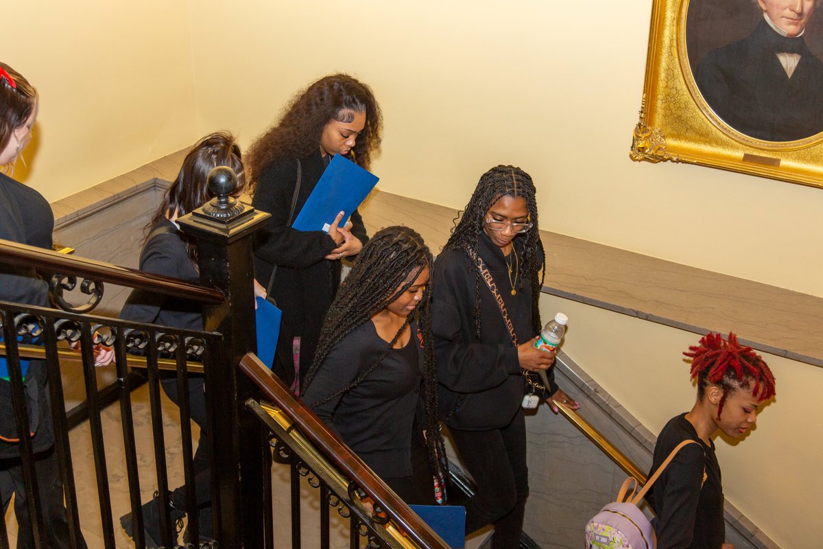 ICNorcomHigh's tweet photo. For CTE and Black History Month, students in the Barbering/Cosmetology/Nail Tech programs, along with Ms. Ziegler’s students, took a trip to the Richmond Capital with Barbering Teacher Mr. Wilkins, who was honored with a resolution presented by the House of Delegates! #PPSShines https://t.co/nEyhYPPgZf
