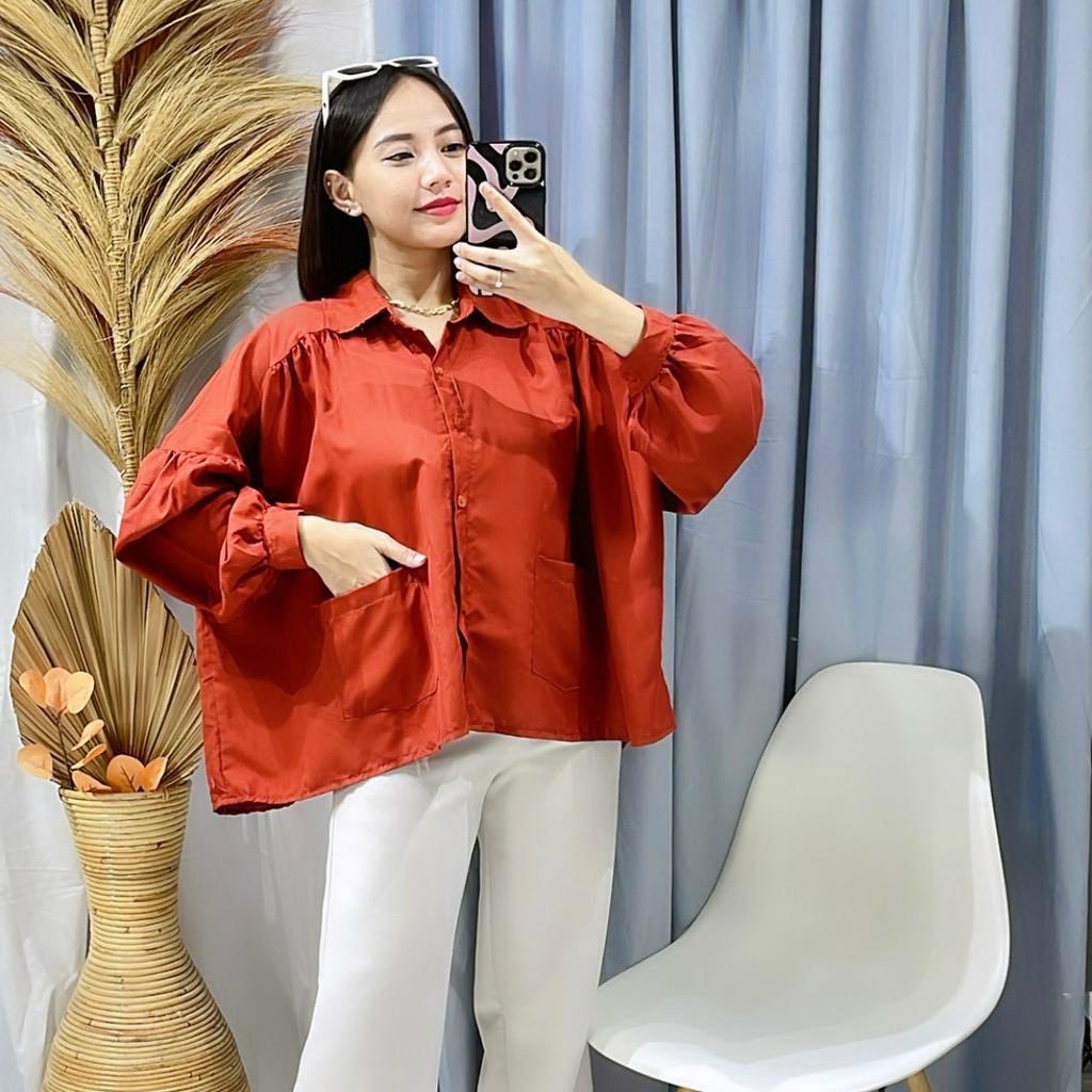 Blouse pendek macam ni kan cantikk sangat kalau pair kan dengan skirt kannn
