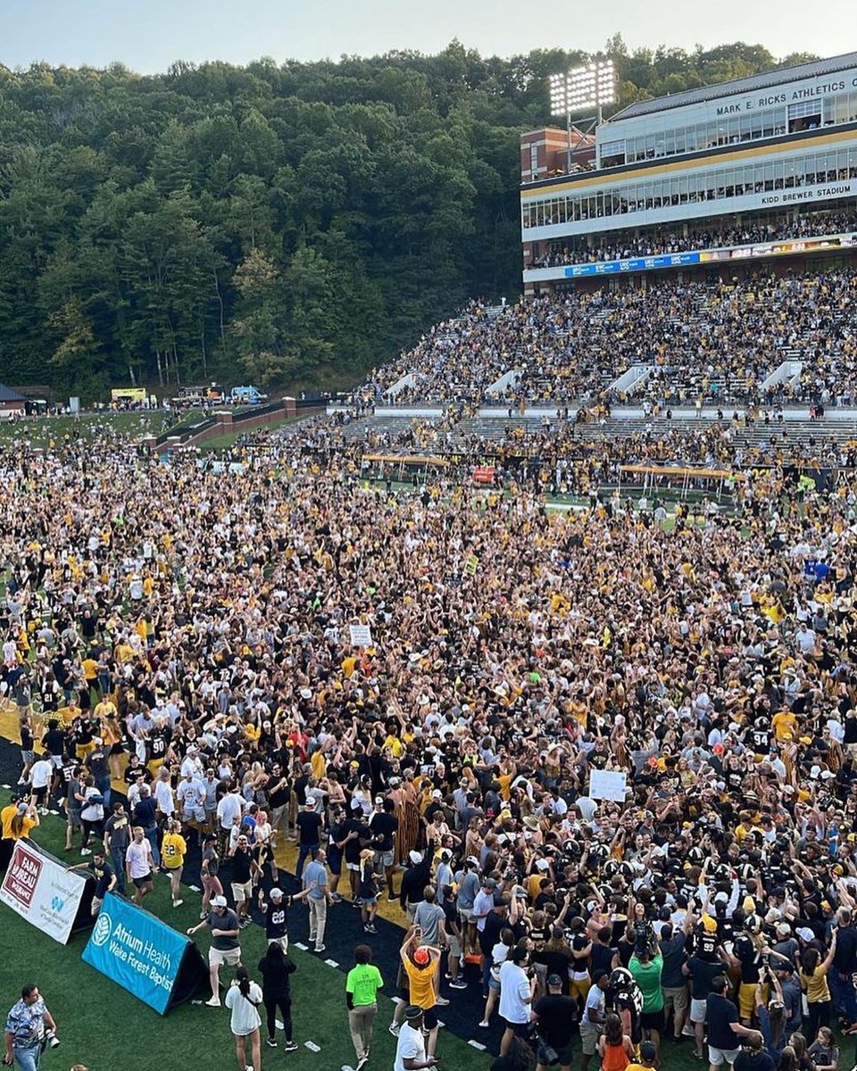 #iBackApp !!! Let’s keep this amazing place growing! @AppState_FB @appstate @AppChancellor @DougGillin