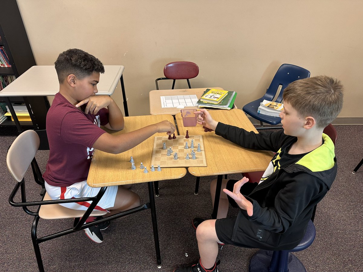 ♟️ Ustym and Gavin playing chess with 3D printed pieces! Thank you, Mr. Dreher! #npspanthers
