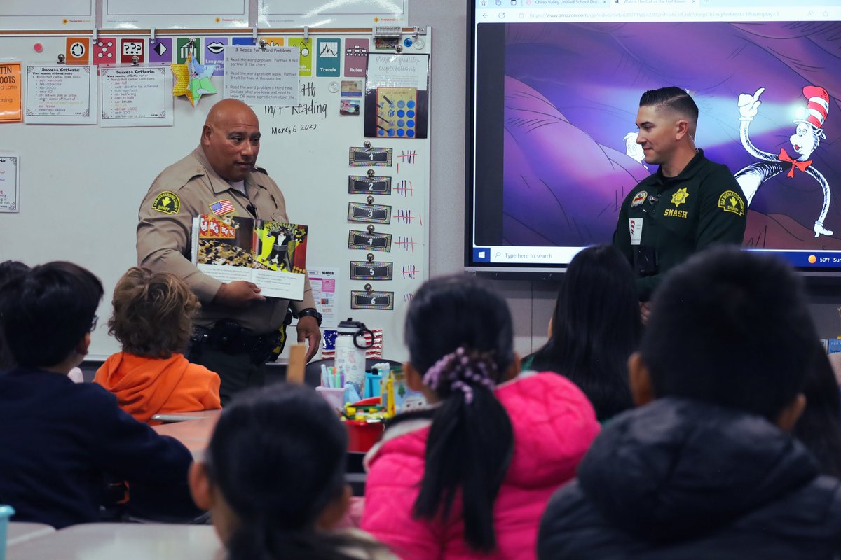 For the Read Across America Day, Chino Hills detectives and deputies took a proactive approach by attending local schools to engage with children through the joy of reading. 📚