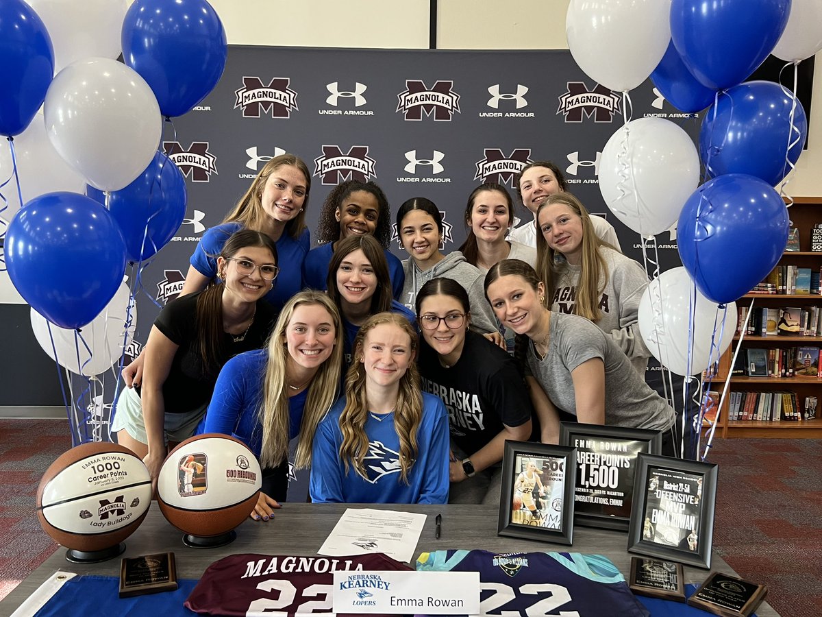 jrowan25's tweet photo. So grateful for every past day and those to come. Congratulations @EmmaRowan9 you’ve worked so hard. The best is yet to come. https://t.co/gp91nl0VkX