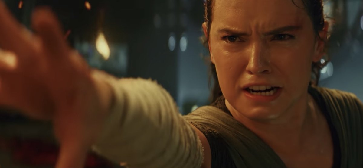 jtimsuggs's tweet photo. This scene from The Last Jedi still gives me goosebumps https://t.co/jSvKyIJotR