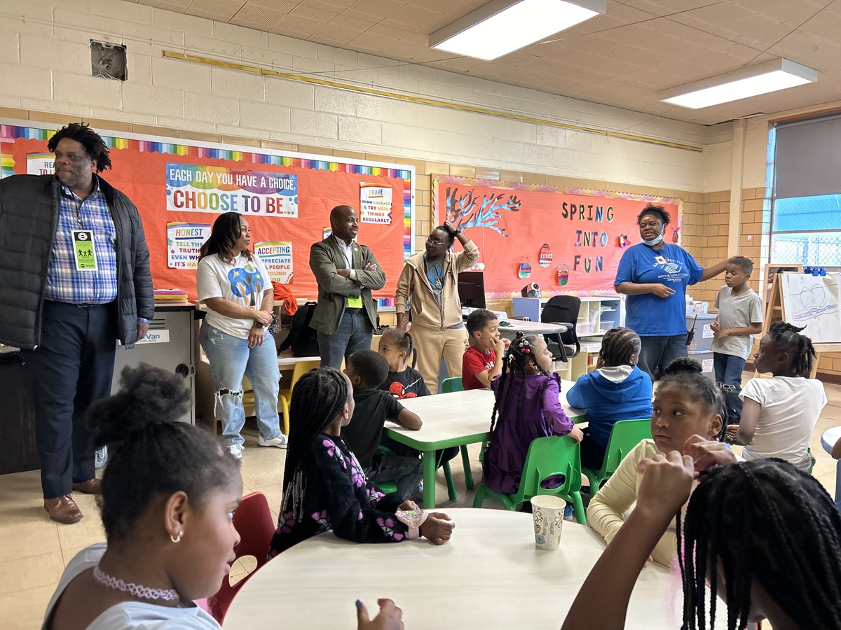 Today, I stopped by MPS’s Maple Tree Elementary to meet with staff from the Boys and Girls Club afterschool program. I want to thank the staff for taking the time to provide a tour!