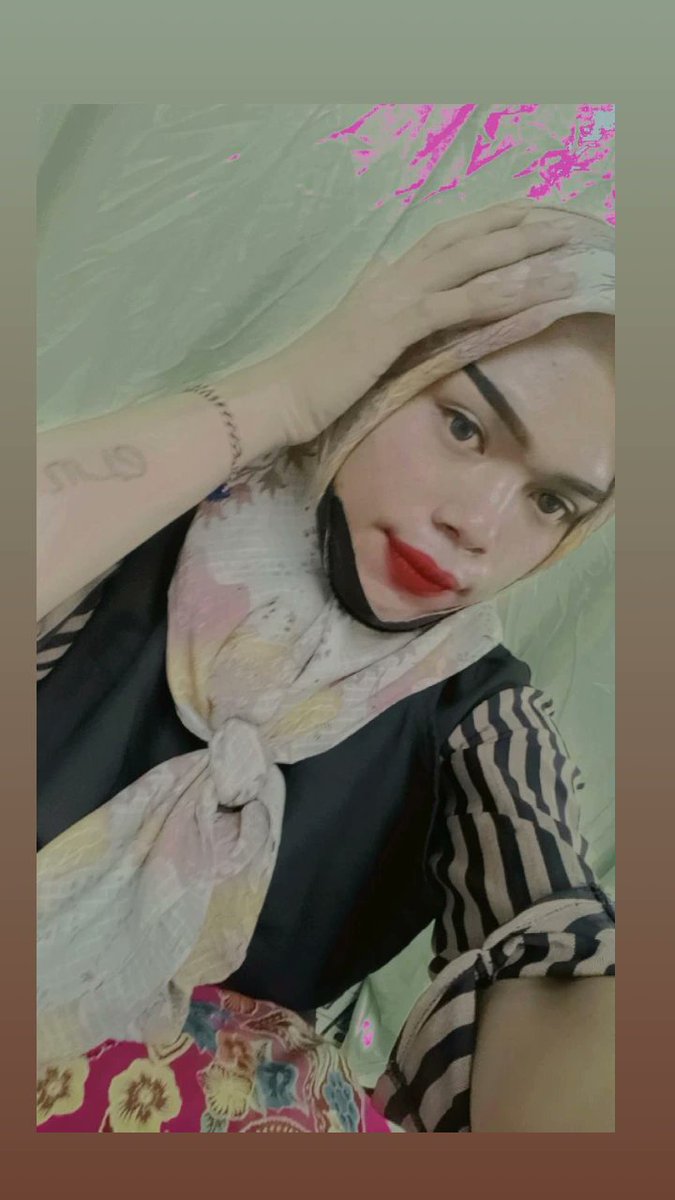 SCiseeng70883's tweet photo. #cderhijab #cderjilbab #cderindo #cder #crossdresserhijab #crossdresserindonesia #crossdresserjilbab #crossdresser #crotttttttaahhhhh #CDTS #hijab #jilbobs https://t.co/CAafRz25B0