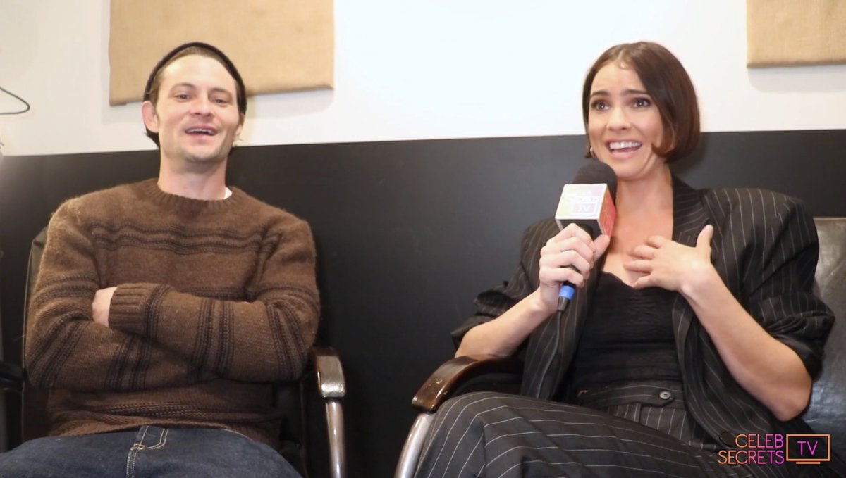 Talking FLUXX with <a href="/shelleyhennig/">S Hennig</a> and <a href="/shilohfernandez/">Shiloh Fernandez</a>  

youtu.be/2l3RB-su3zo?si…