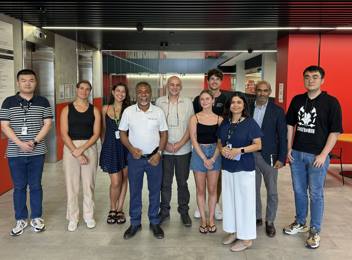 A great afternoon sharing our research and societal impacts with Ego Lemos from Timor Leste. Ego is an advocate for water conservation and sustainable agriculture, and a talented musician @UNSWScience @UnswWater @unswbees #permatil