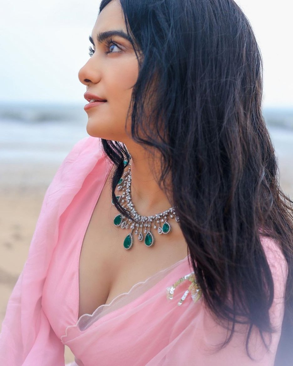 #AdahSharma